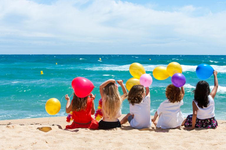 Is there a big birthday looming on the horizon? Here is a super easy Maui themed birthday gift .