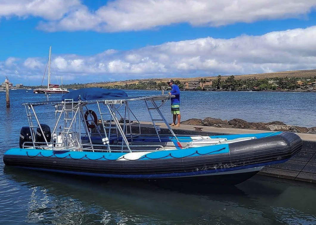 Lanai Snorkeling and Dolphin Watching Tour (Semi-Private)